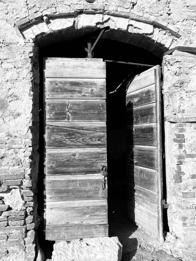 Apartamento La Casa Dei Ricordi Collesalvetti Exterior foto